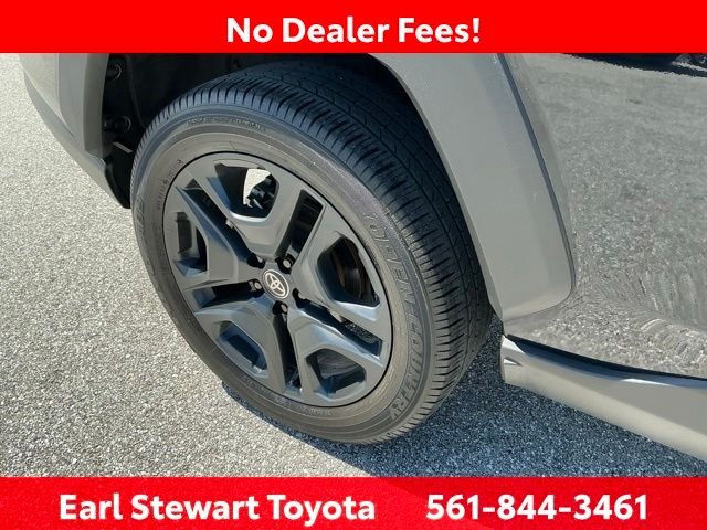 Used 2024  Toyota Adventure image 50