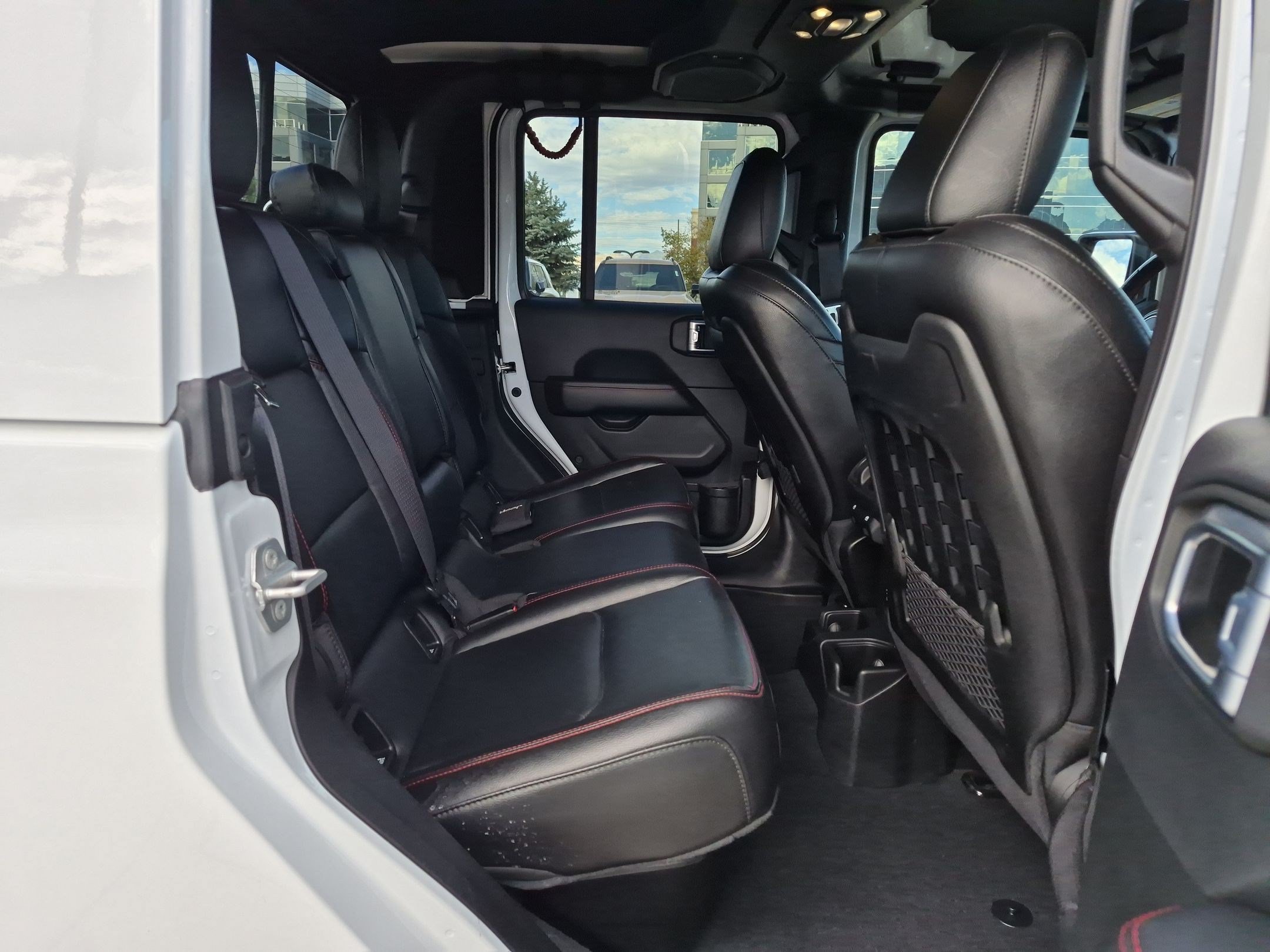 Certified Used 2021 Bright White Clearcoat Jeep Rubicon image 29