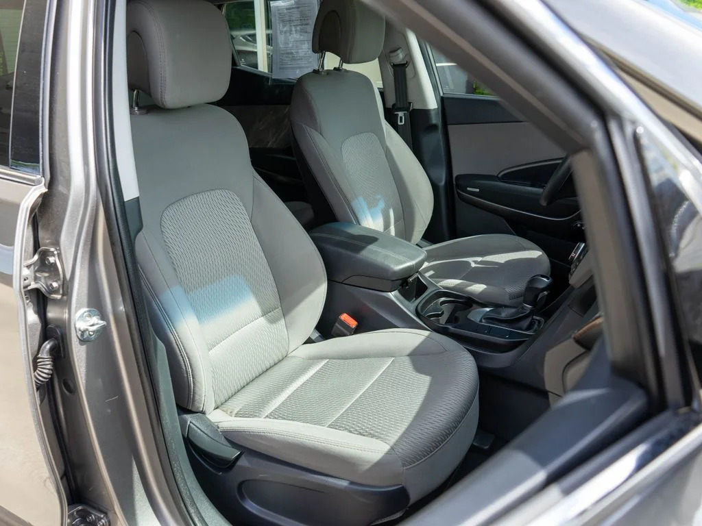 Used 2018 Gray Hyundai 2.4 Base image 9