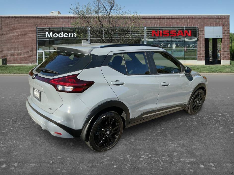 Used 2024 Boulder Gray Pearl Nissan SR image 4
