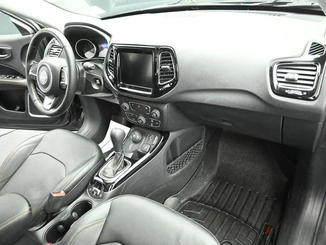 Used 2020 Granite Crystal Clearcoat Metallic Jeep Limited image 29