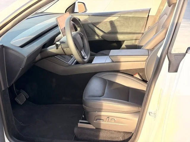 Used 2026 White Tesla Premium image 7