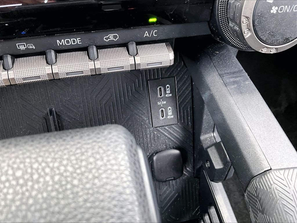 Used 2025 Black Toyota SR5 image 27