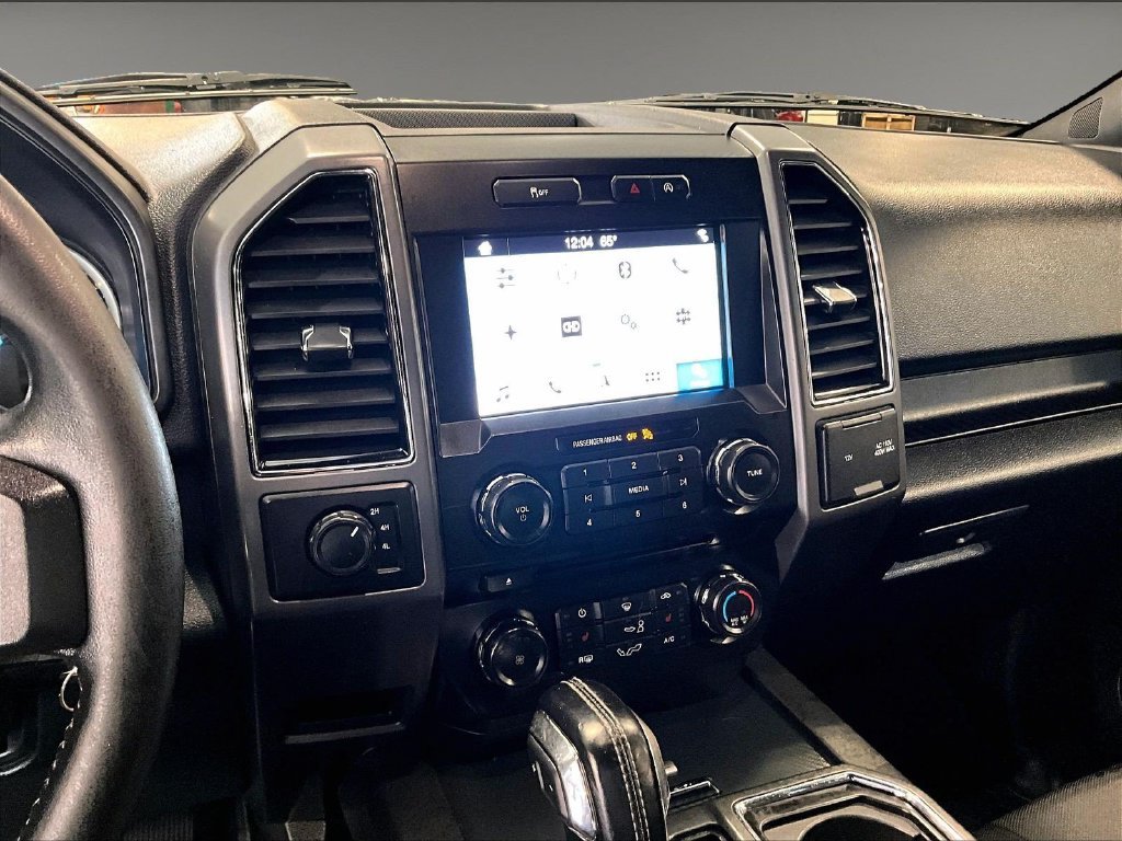 Used 2018 Gray Ford XLT image 18
