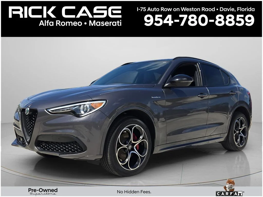 2023 Alfa Romeo Stelvio Veloce AWD's photo