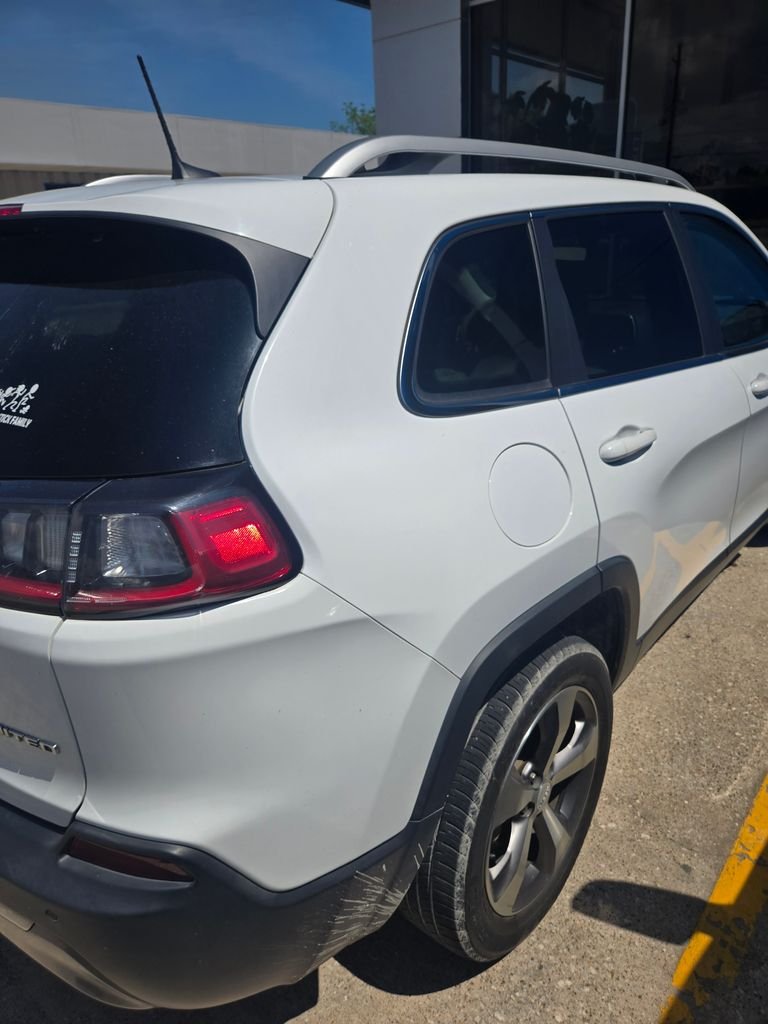 Used 2020 White Jeep Limited image 2