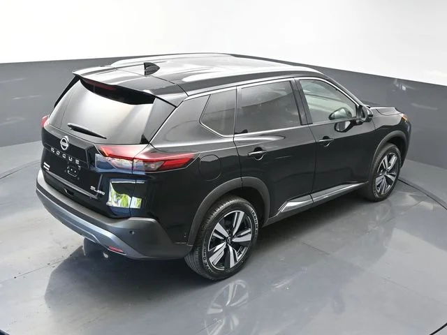 Used 2023 Black Nissan SL image 59