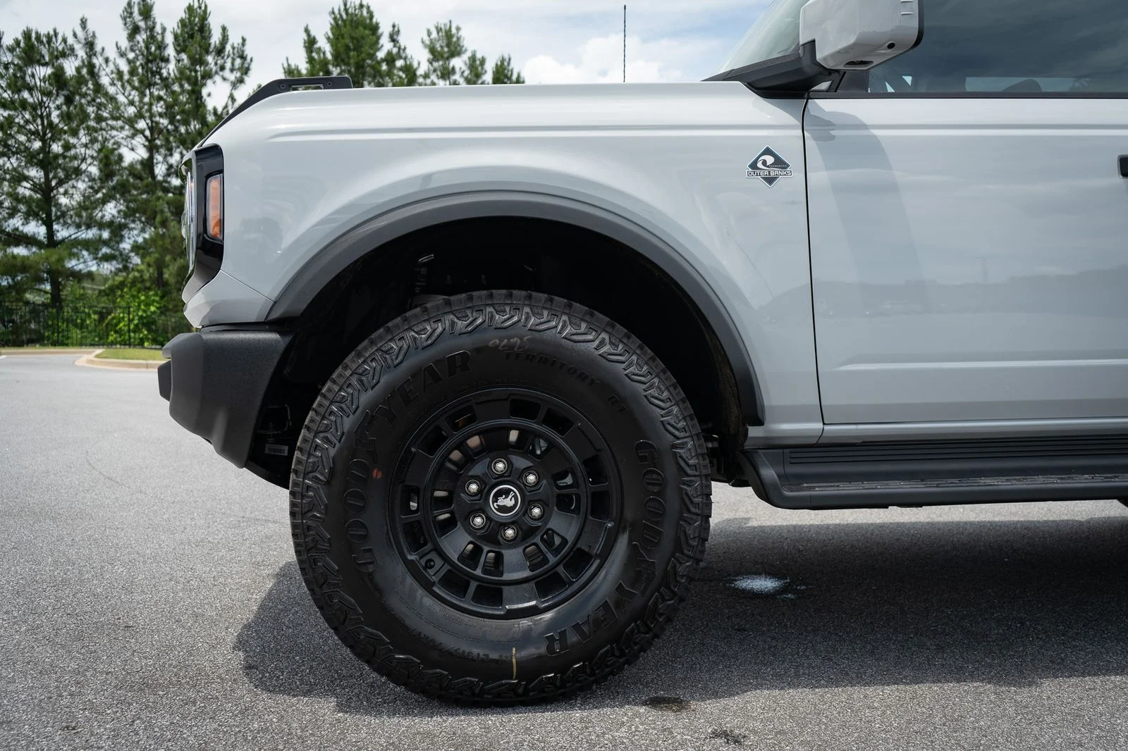 New 2026 Avalanche Gray Ford Outer Banks® image 4