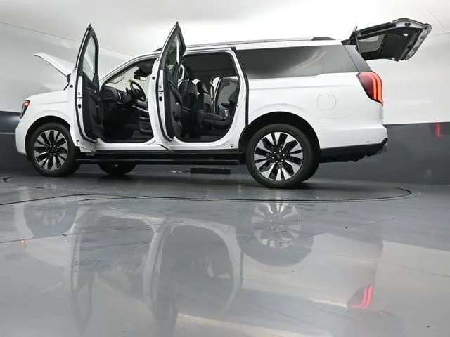 Certified Used 2025 Oxford White Ford Platinum image 54