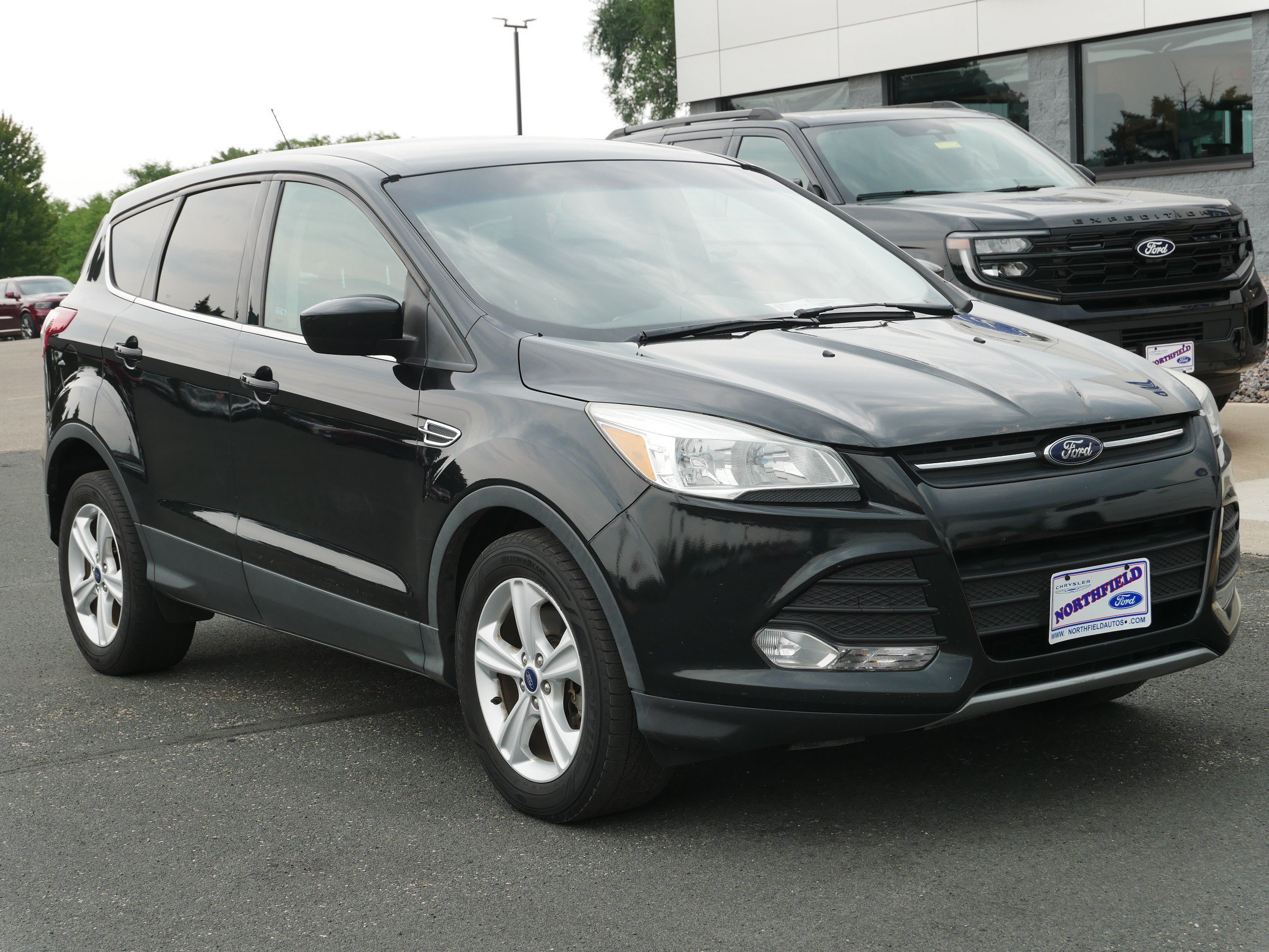 Used 2015 Ford Escape SE with VIN 1FMCU9GX4FUB06652 for sale in Northfield, Minnesota
