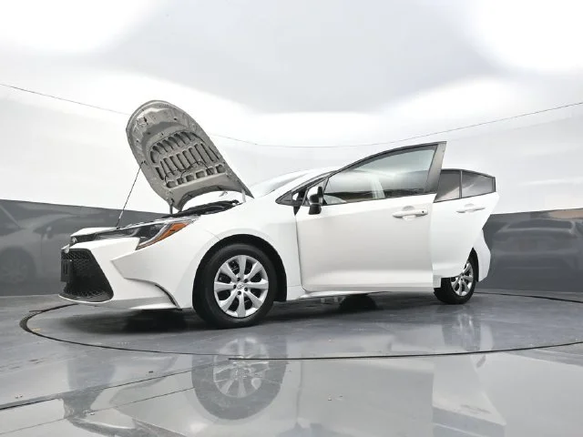 Used 2021 White Toyota LE image 41