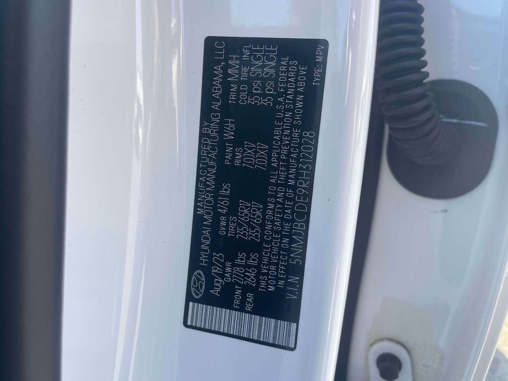 Used 2024 White Hyundai SEL image 19