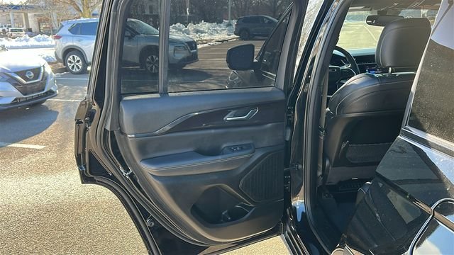 Used 2023 Black Jeep Altitude X image 22