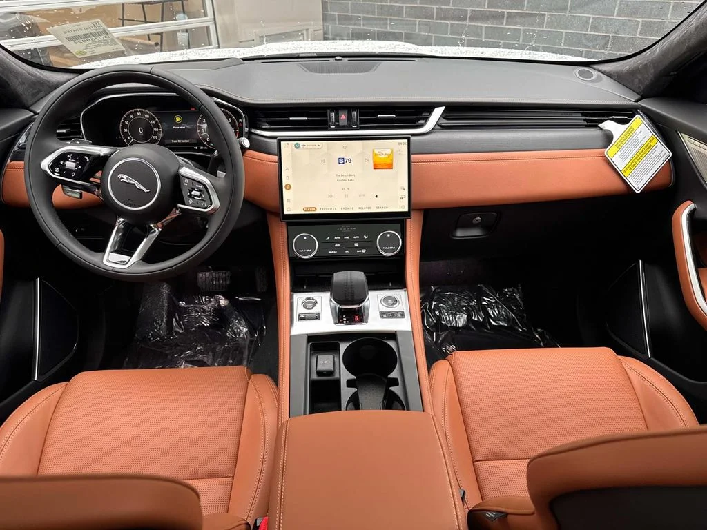 2026 Jaguar F-Pace R-Dynamic S - Photo 15