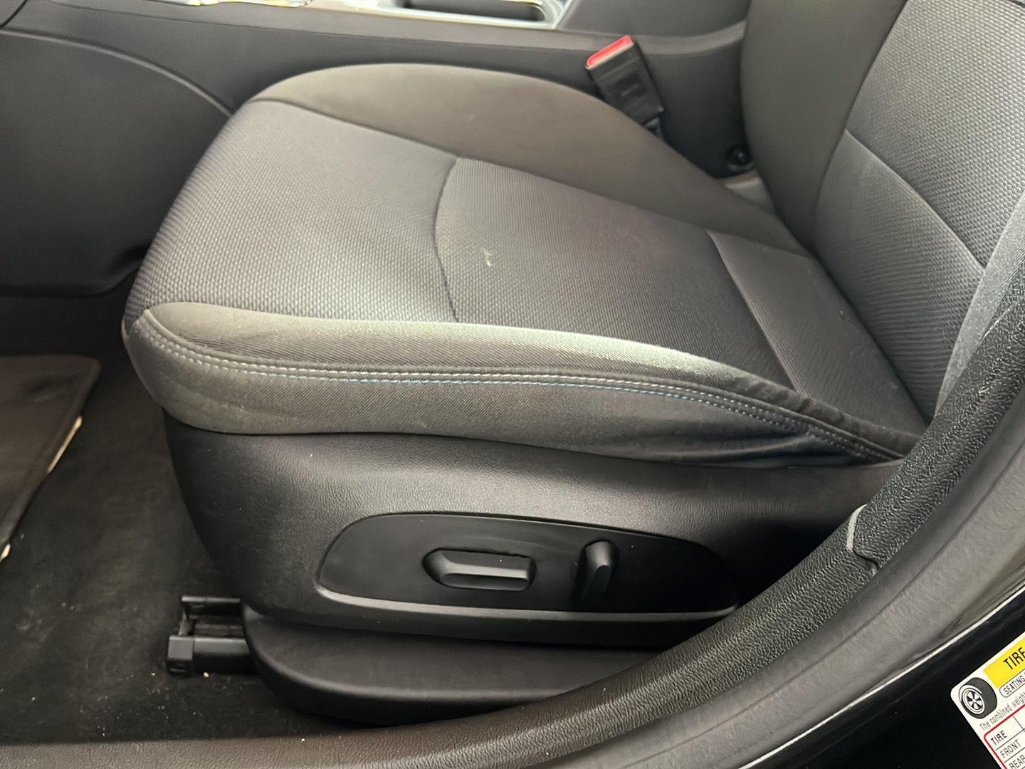 Used 2018 Mosaic Black Metallic Chevrolet LT image 15