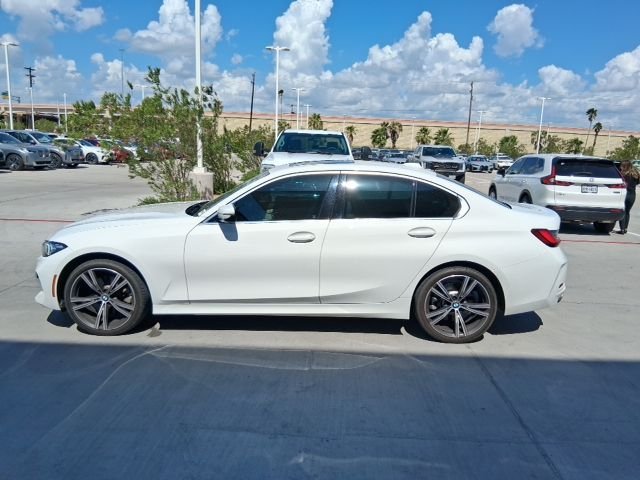 Used 2024 White BMW 330i xDrive image 3