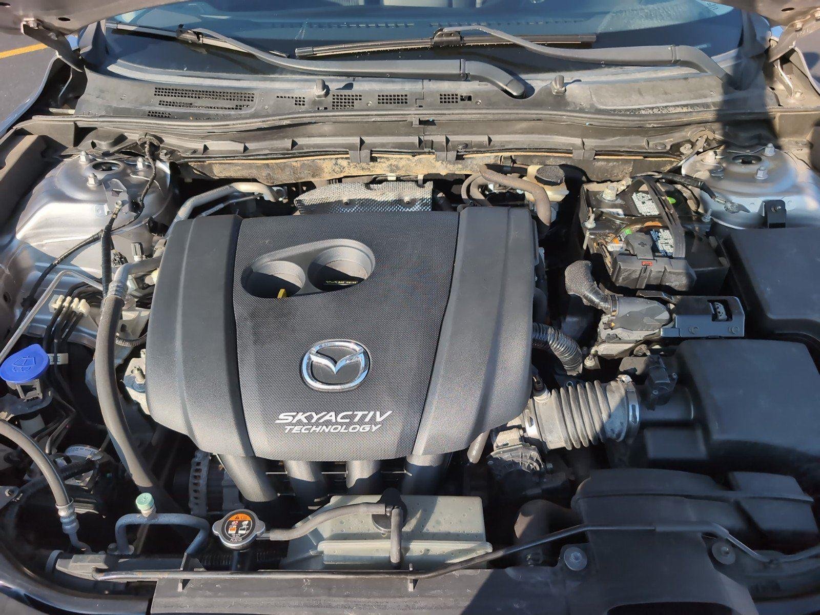 Used 2014 Liquid Silver Metallic Mazda i Touring image 15