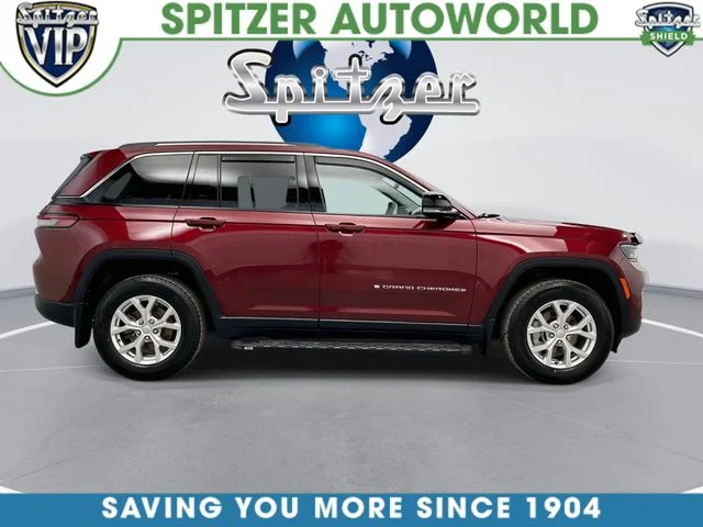 Used 2023 Red Jeep Limited image 11