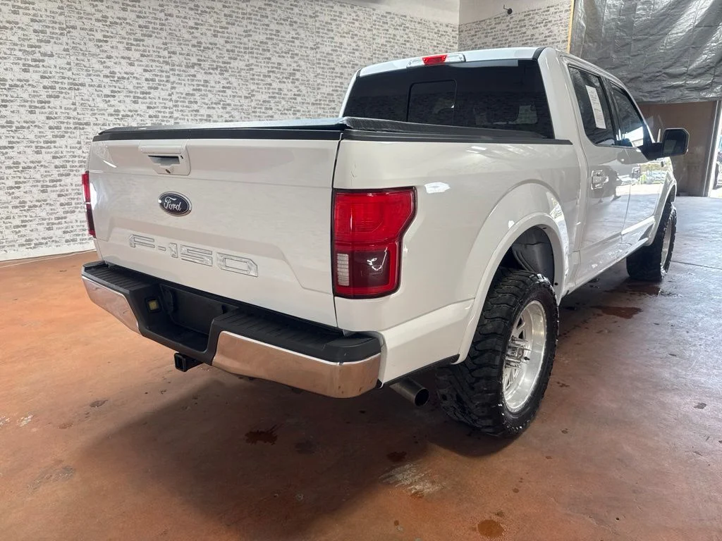 Used 2020 Oxford White Ford Lariat image 7