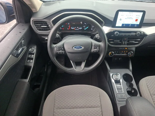 Used 2020 Green Ford SE image 11