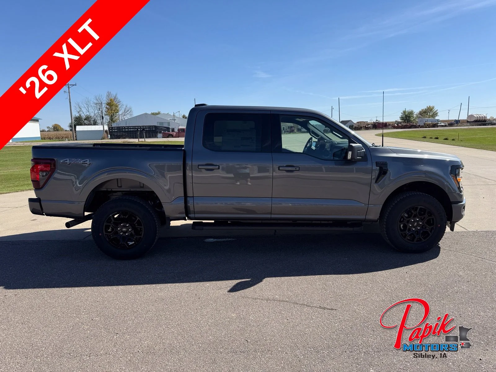 New 2026 Gray Metallic Ford XLT image 9