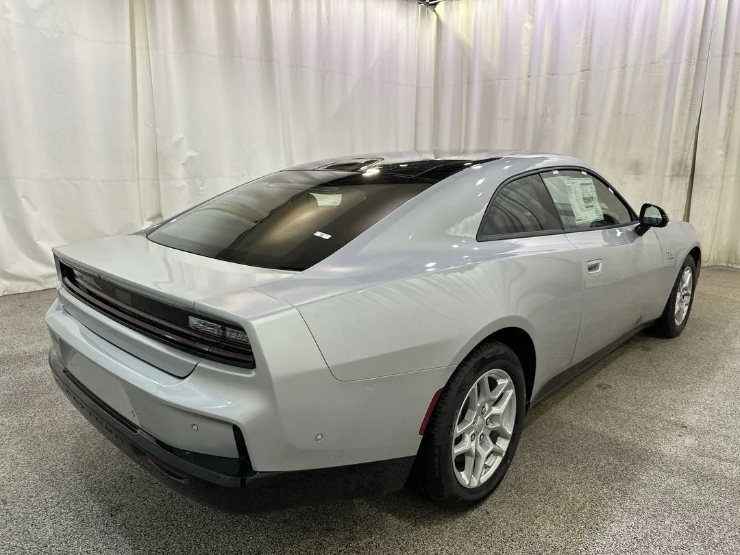 2025 Dodge Charger Daytona R/T - Photo 8