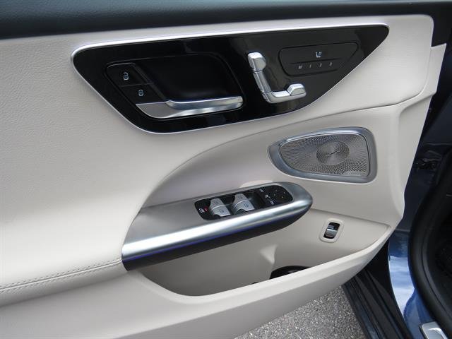 Certified Used 2025 Twilight Blue Metallic Mercedes-Benz C 300 4MATIC® image 9