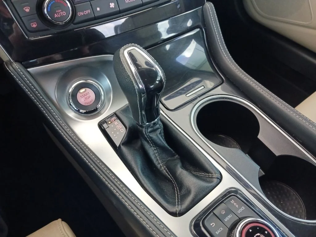 Used 2017 Brown Nissan Platinum image 27