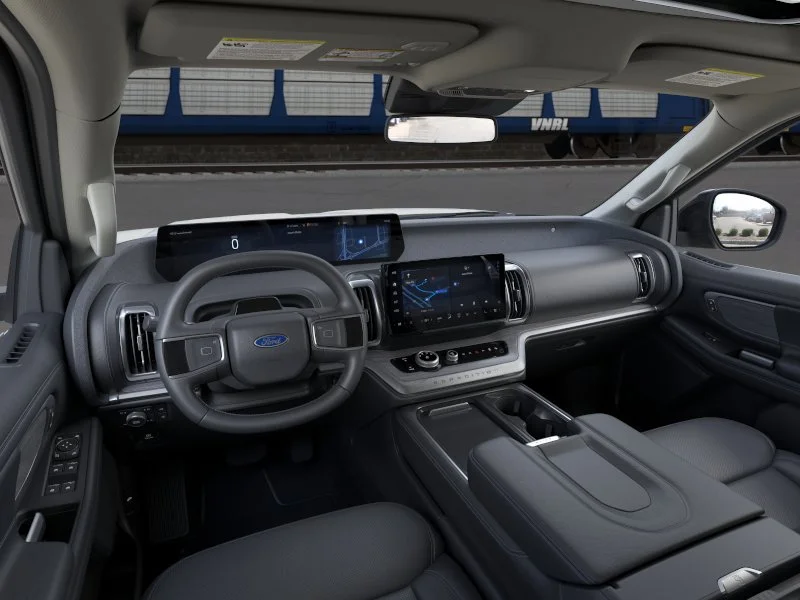 New 2026 Star White Metallic Tri-Coat Ford MAX Platinum® image 24