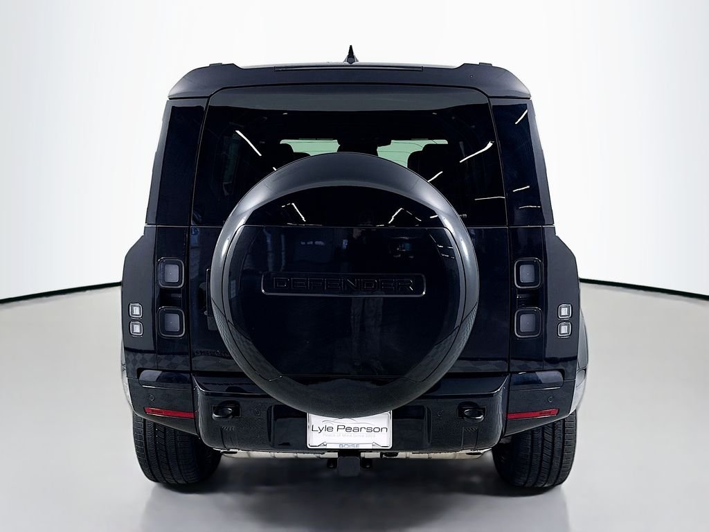 New 2026 Santorini Black Land Rover X-Dynamic SE image 10