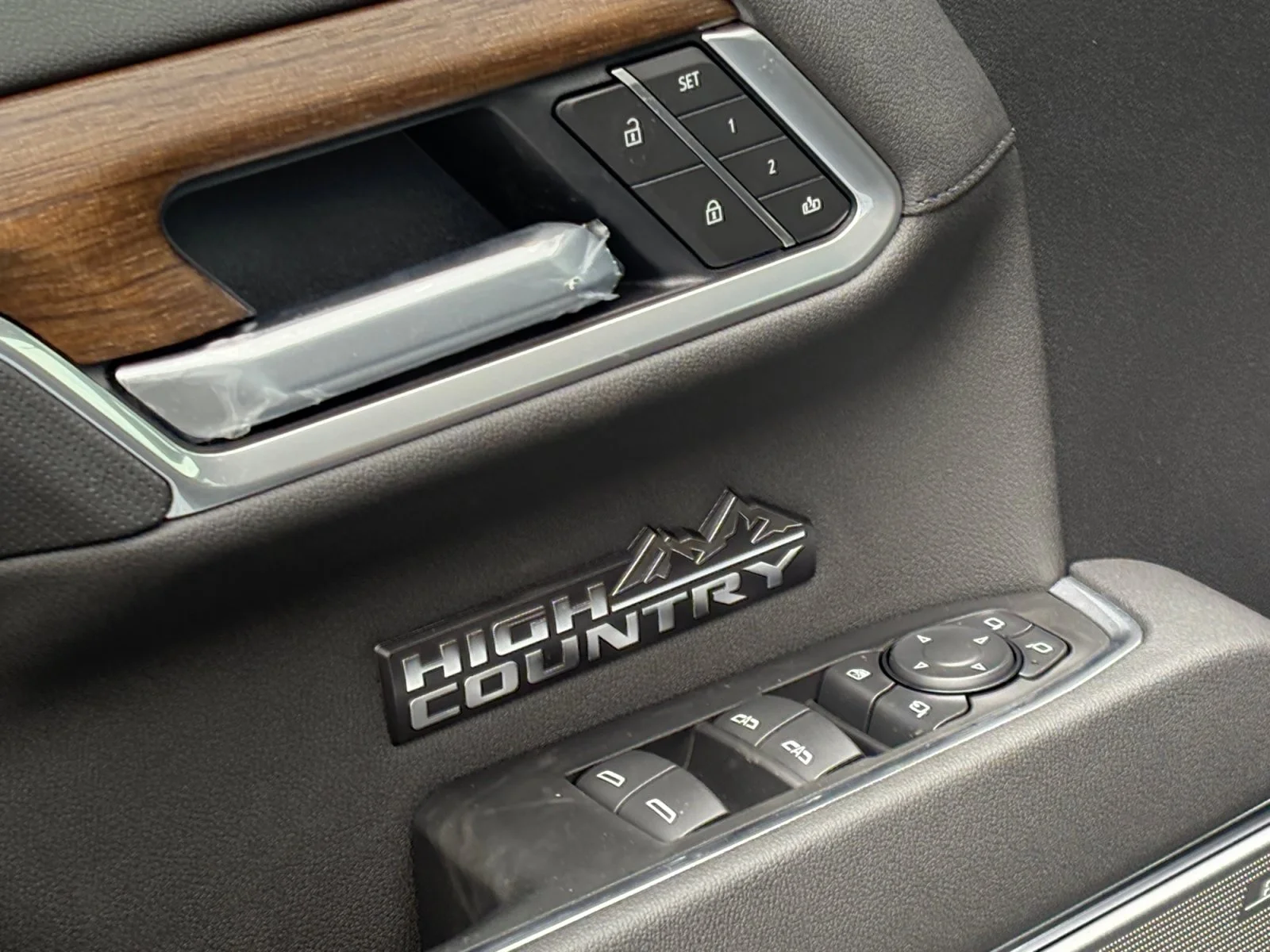 New 2026 White Chevrolet High Country image 17