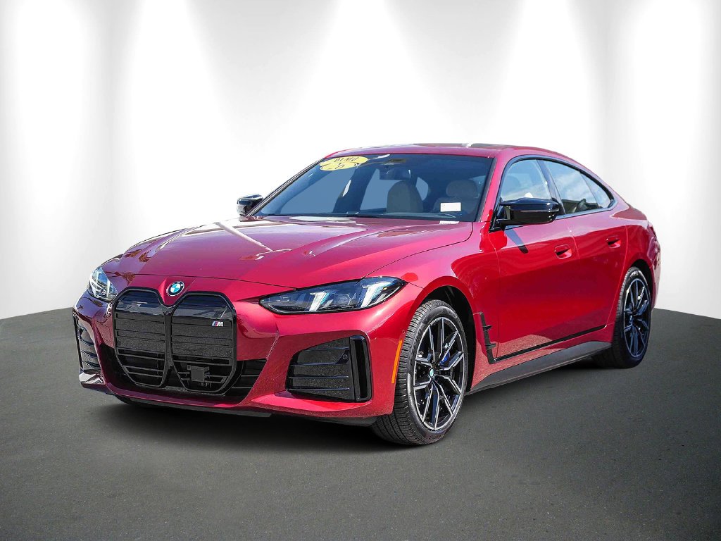 Used 2026 Vegas Red Metallic BMW M60 image 3