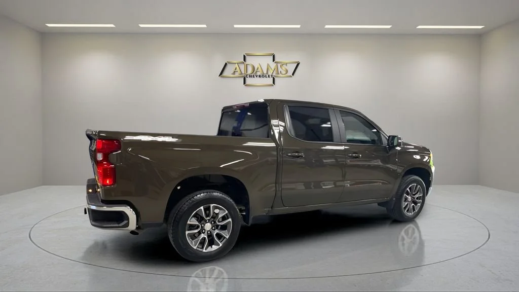2024 Chevrolet Silverado 1500 LT - Photo 11