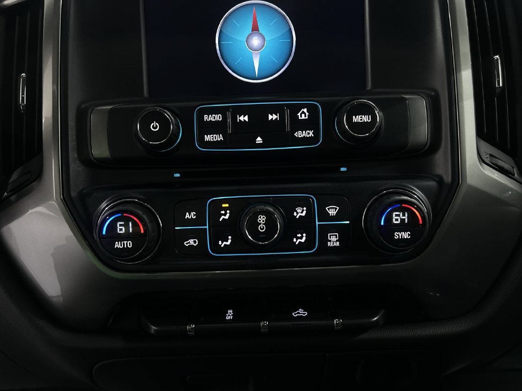 Used 2015 SILVER ICE METALLIC Chevrolet LT image 16