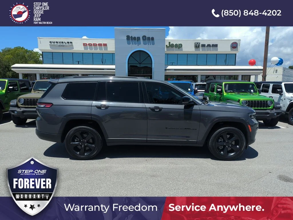 Certified Used 2023 Gray Jeep Limited image 7