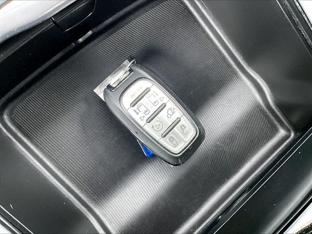 Used 2023 Silver Chrysler Touring L image 11