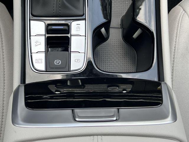 New 2026 Silver Hyundai SE FWD image 19