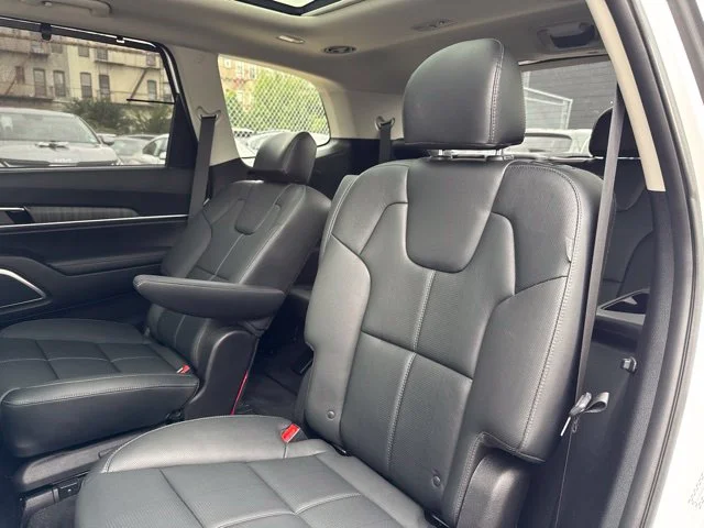 Used 2023 White Kia SX image 25