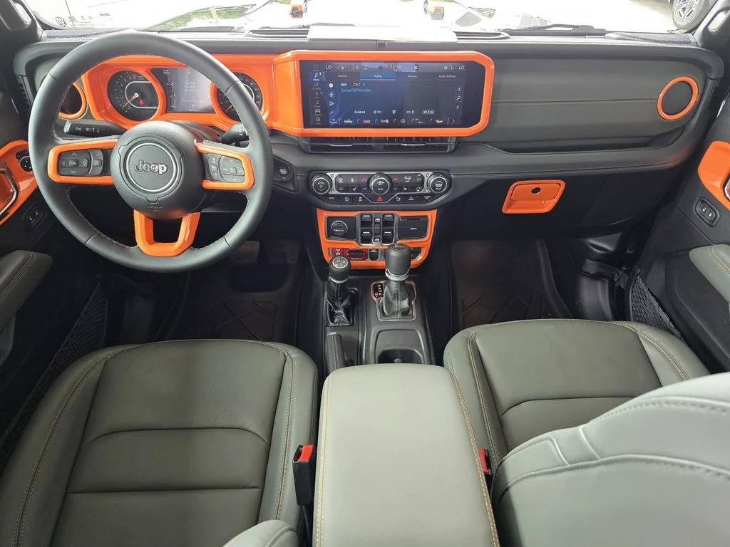 Used 2025 Black Clearcoat Jeep Mojave X image 11