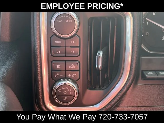 Used 2020 White GMC AT4 image 36