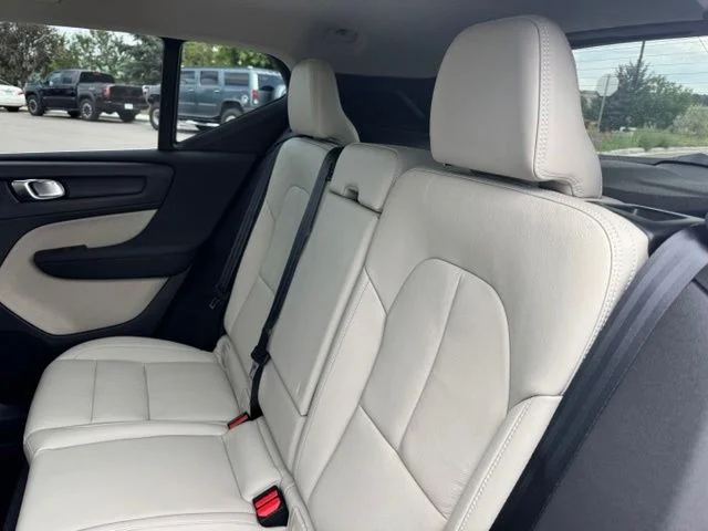 Used 2022 Gray Volvo T5 Inscription image 17