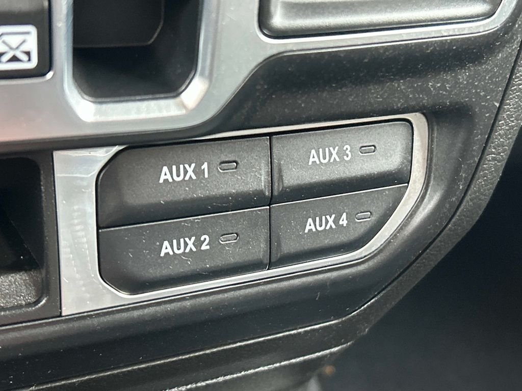 Used 2020 Gray Jeep Unlimited Sahara image 30