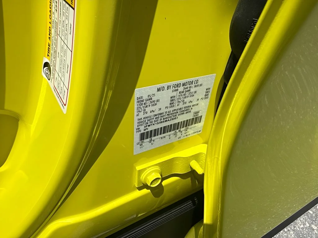 Used 2025 Yellow Ford Select image 24