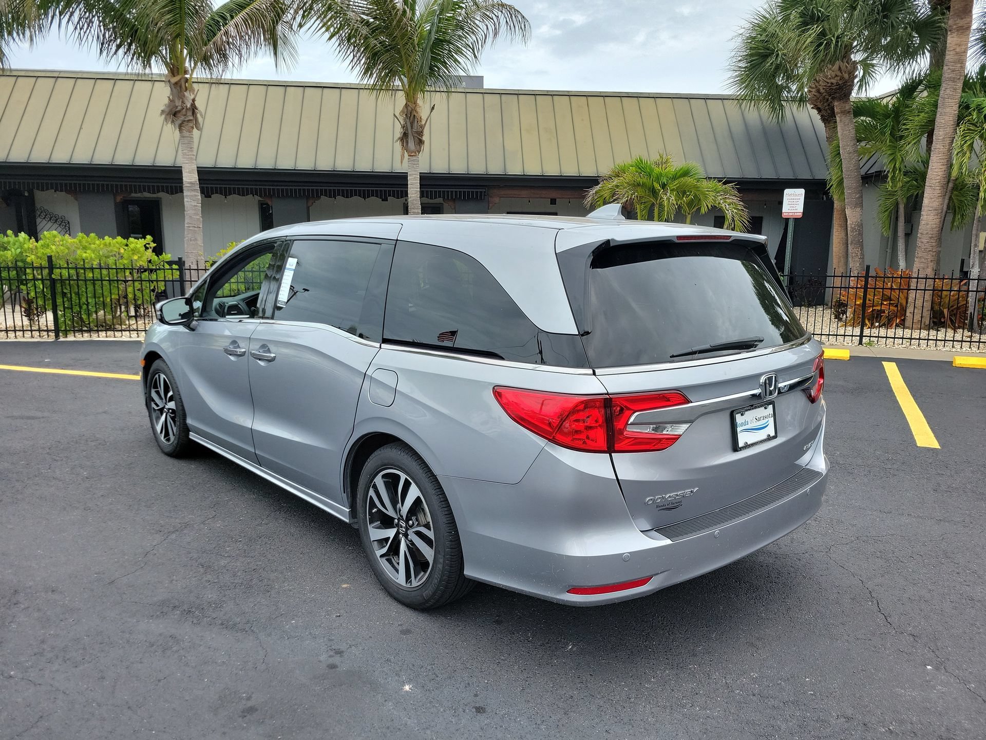 Used 2018 White Honda Elite image 8