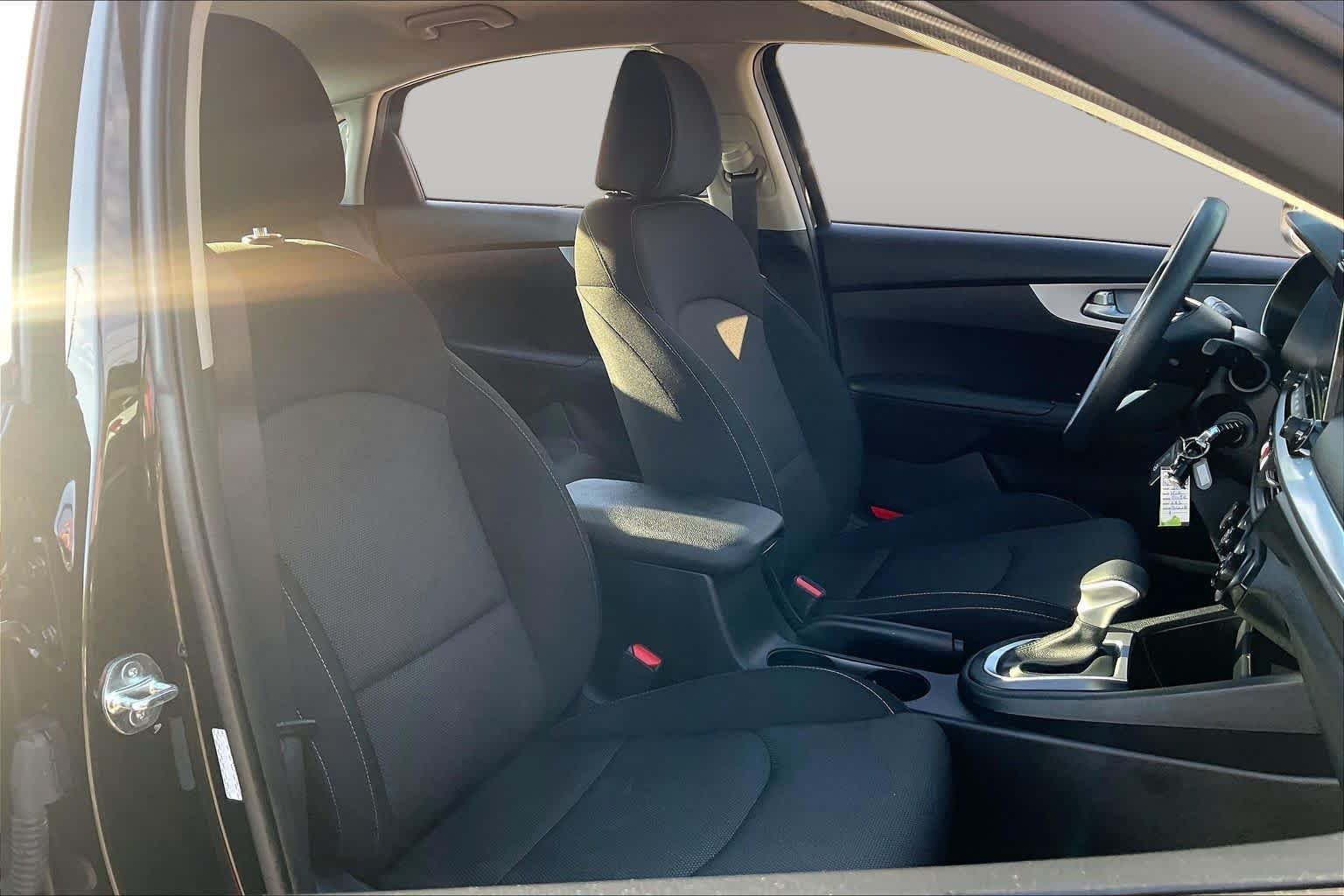 Pre-Owned 2024 Kia Forte LXS