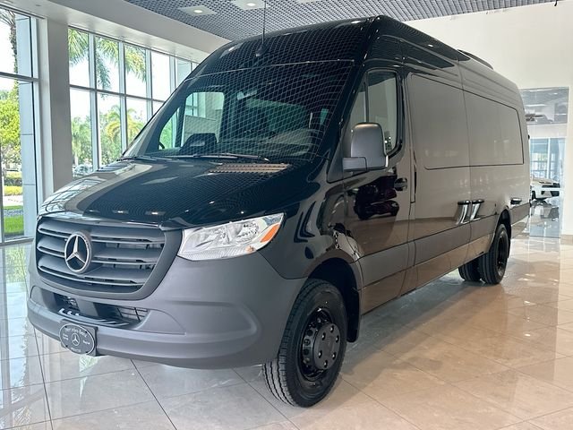 New 2026 Obsidian Black Metallic Mercedes-Benz Cargo 170 WB image 3