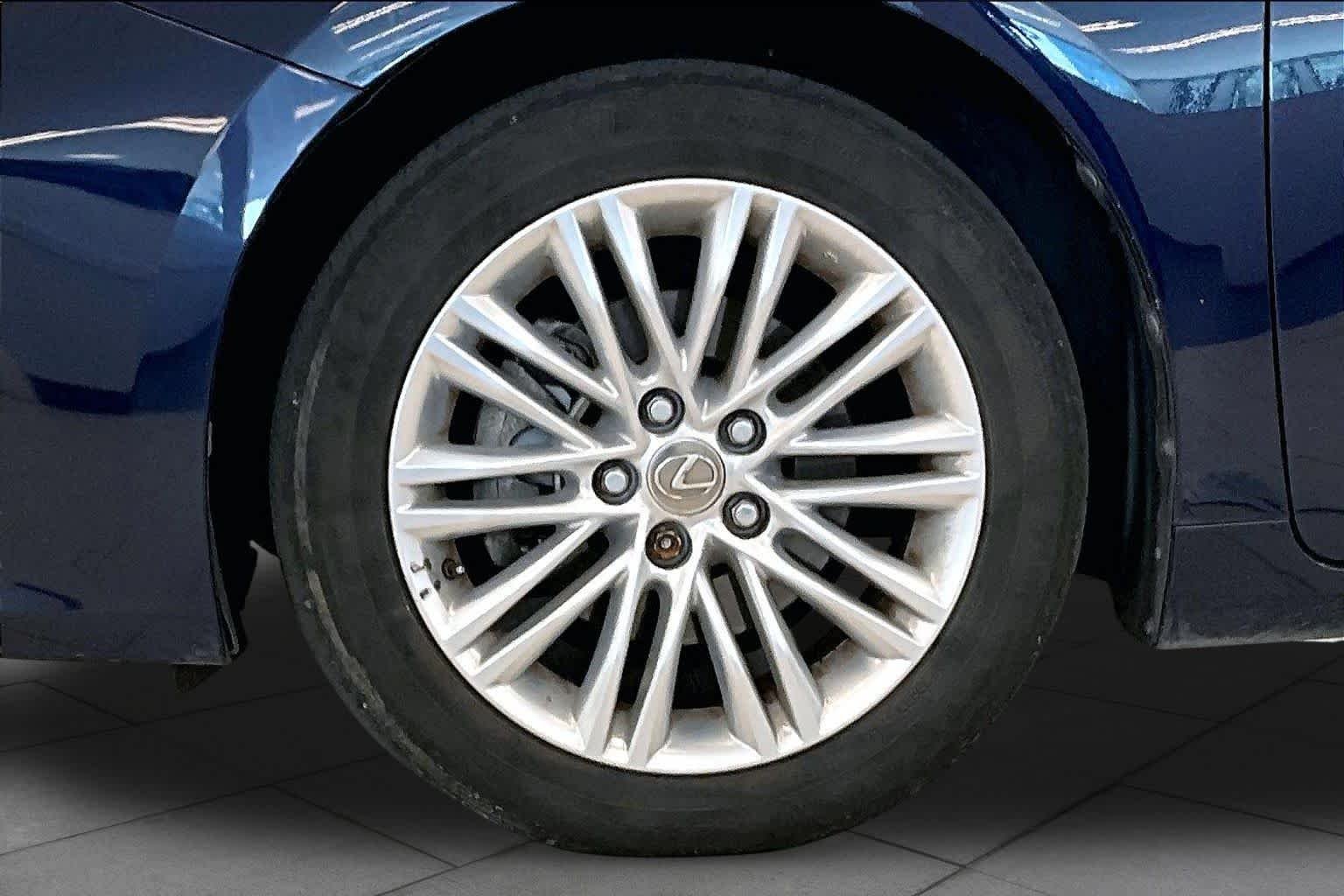 Used 2015 Deep Sea Mica Lexus  image 9