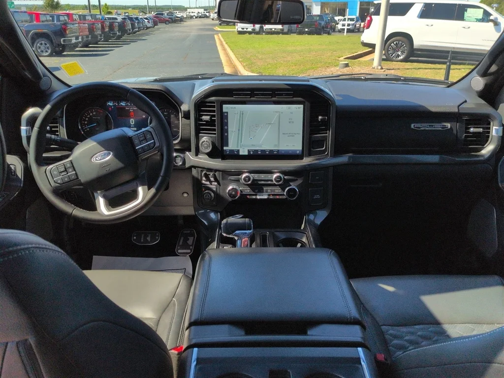Used 2023 Black Ford XLT image 21