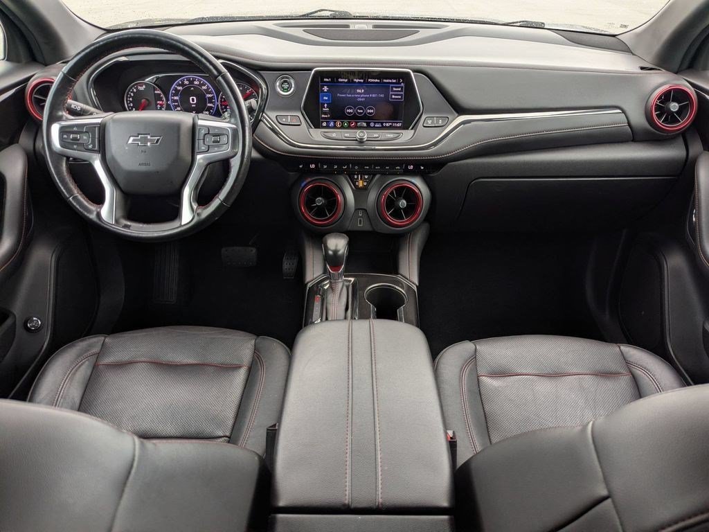 Used 2020 NIGHTFALL GRAY METALLIC Chevrolet RS image 26