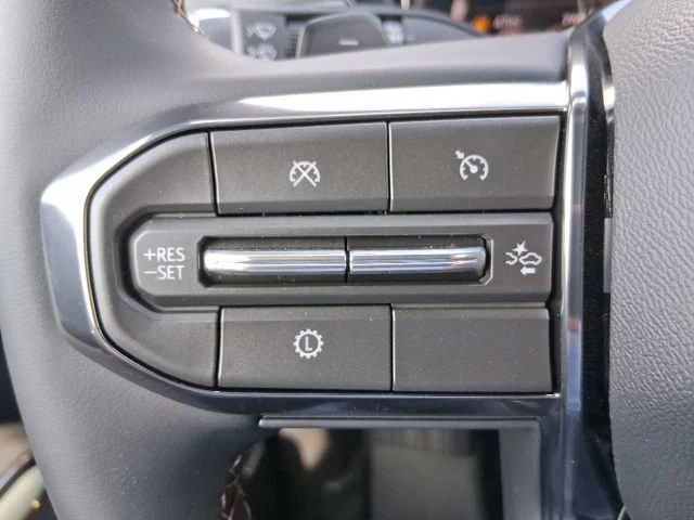 2026 GMC Acadia AT4 - Photo 9